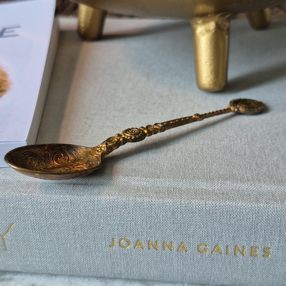 Rare Vintage 1937 George VI Queen Elizabeth Coronation Birks Gilt Sterling Spoon - Picture 2 of 4